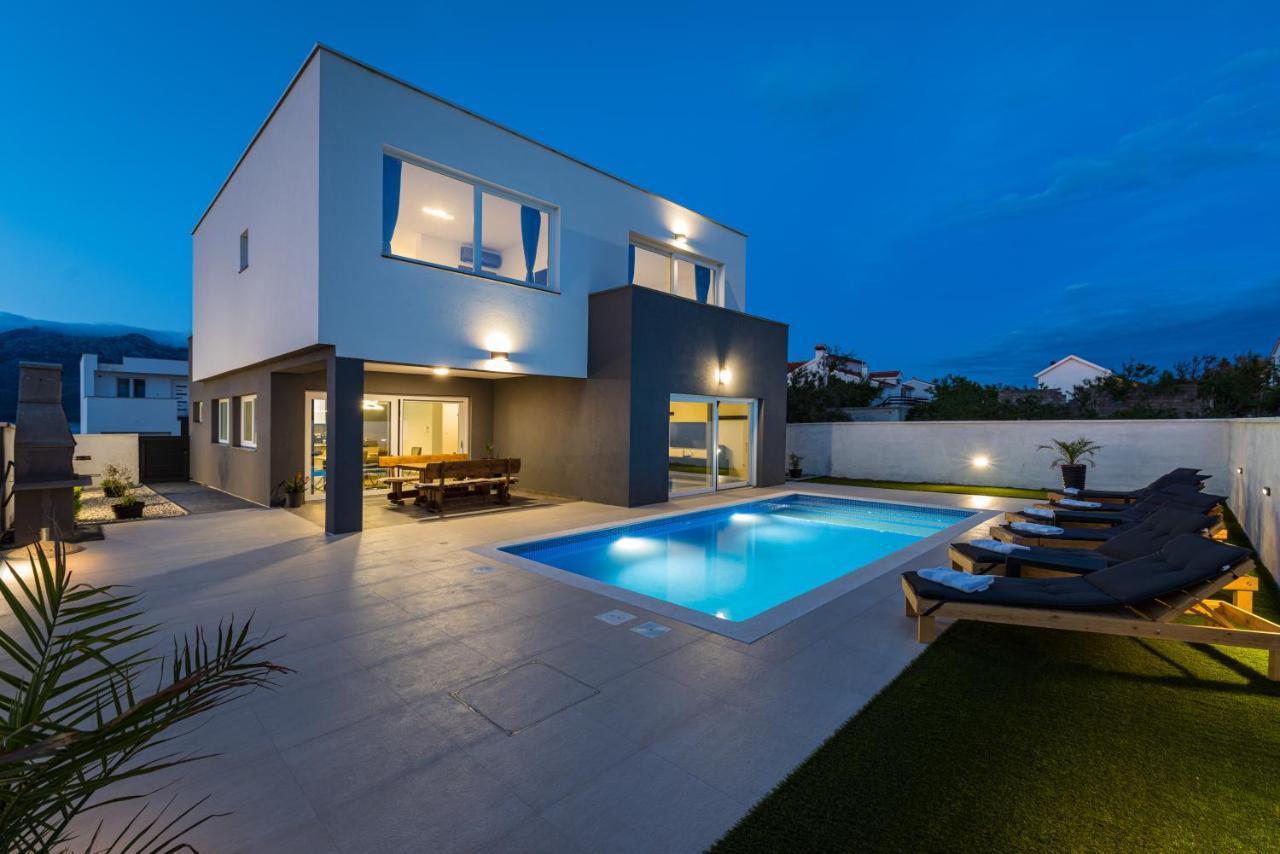 Luxury Villa Noemi Ražanac المظهر الخارجي الصورة