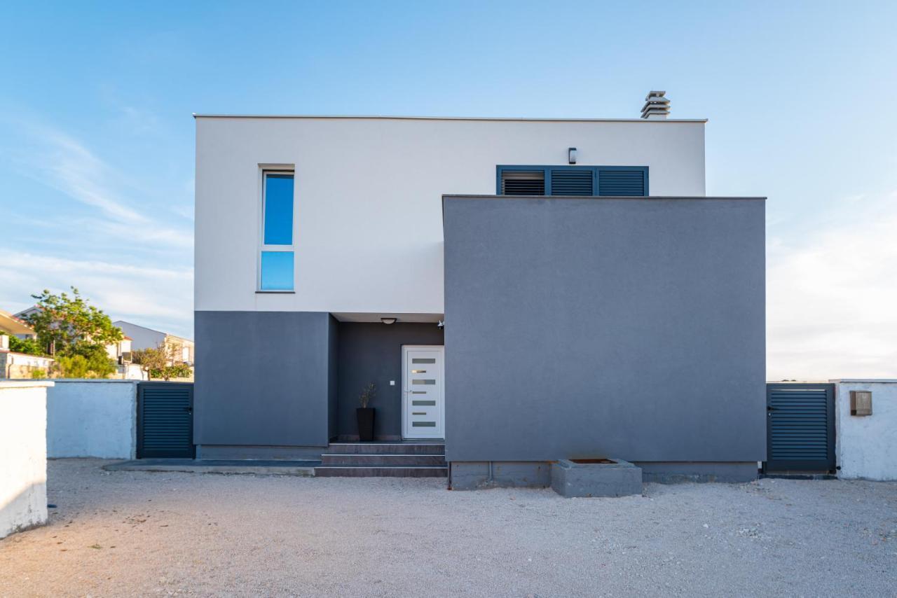Luxury Villa Noemi Ražanac المظهر الخارجي الصورة