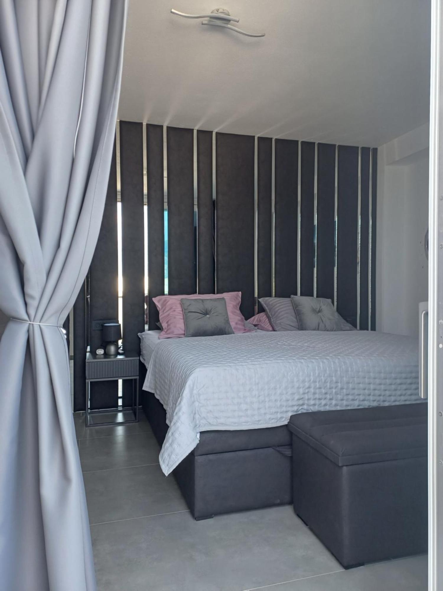 Luxury Villa Noemi Ražanac المظهر الخارجي الصورة